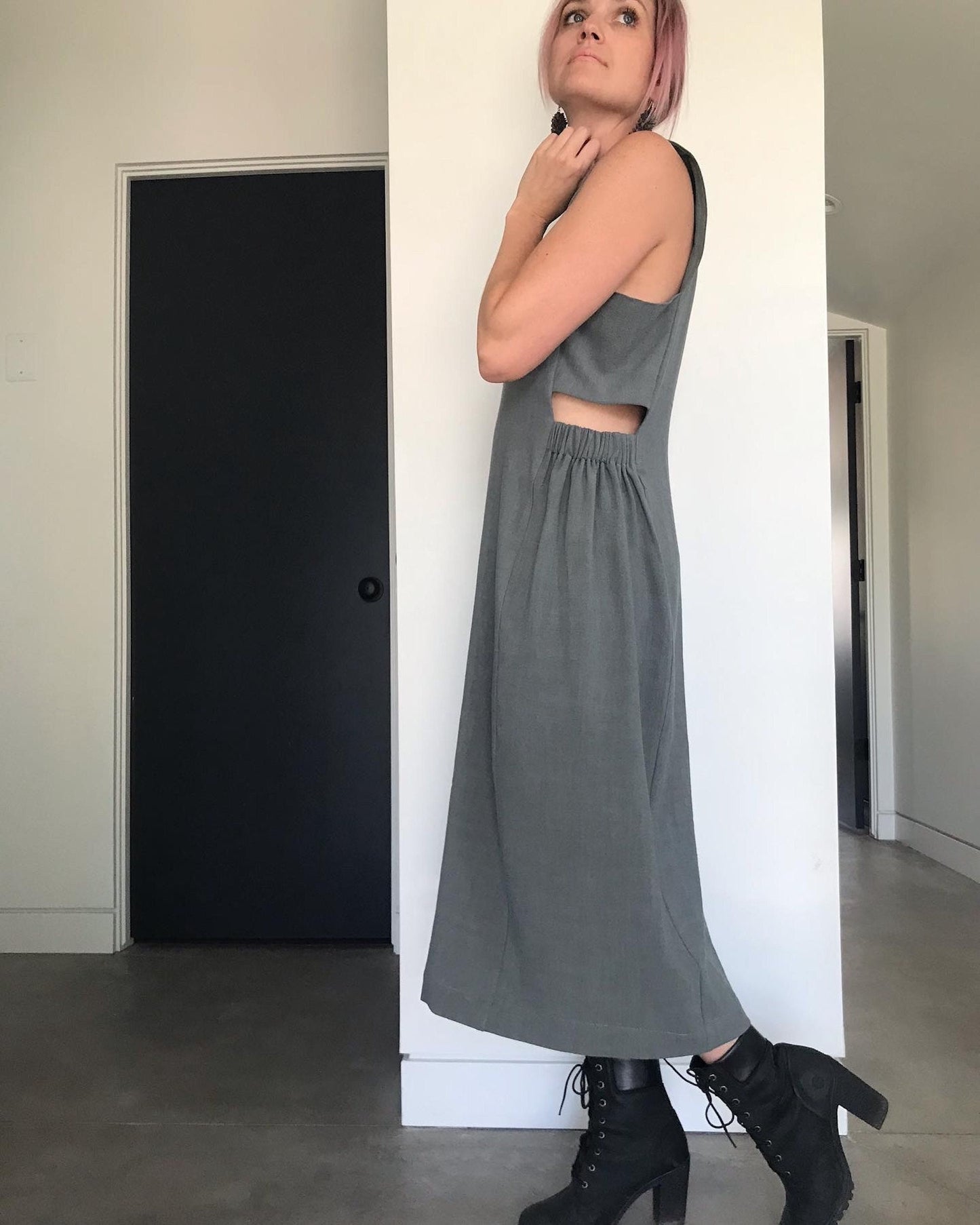 LeeLoo Sewing Pattern [a sleeveless dress and top]